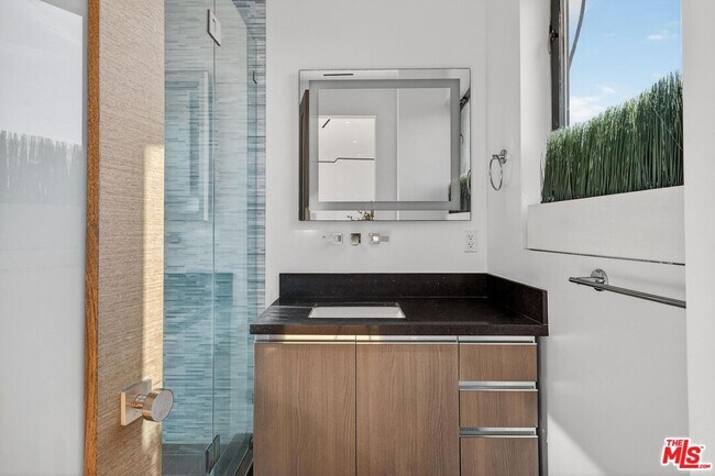 Building Photo - 17816 Porto Marina Way