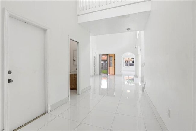 Building Photo - 3802 SW 165th Terrace
