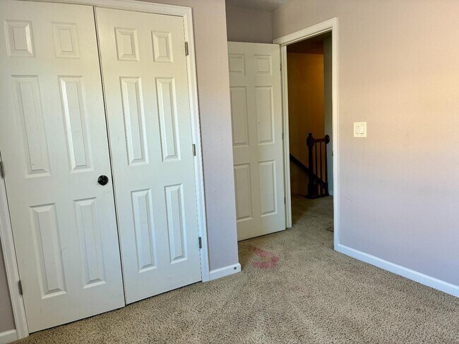 Building Photo - 1009 Forrest Dr