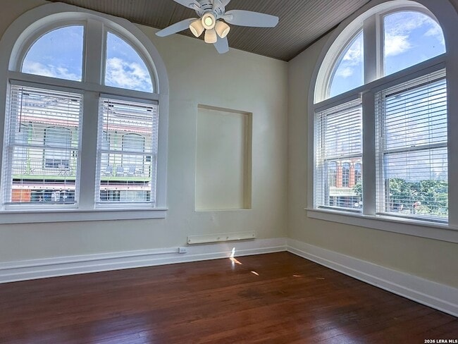 Building Photo - 245 Losoya St