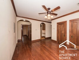 Building Photo - 2920 W Cullom Ave