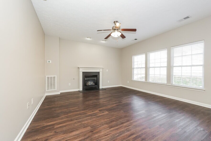 Building Photo - 1641 Zurich Dr
