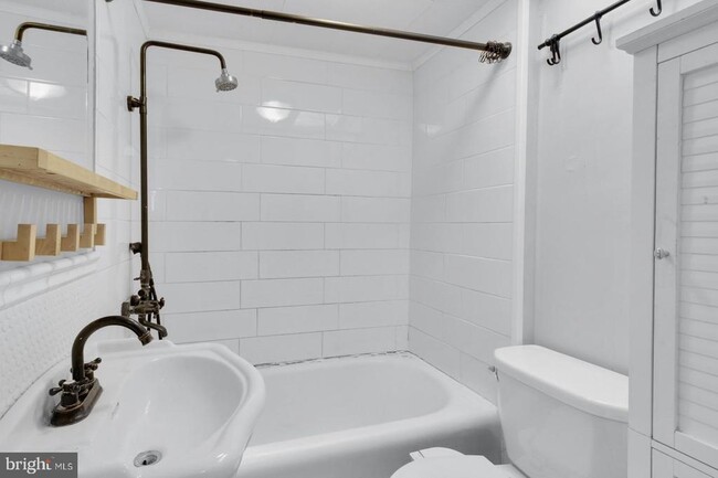 Building Photo - 203 Wilder St