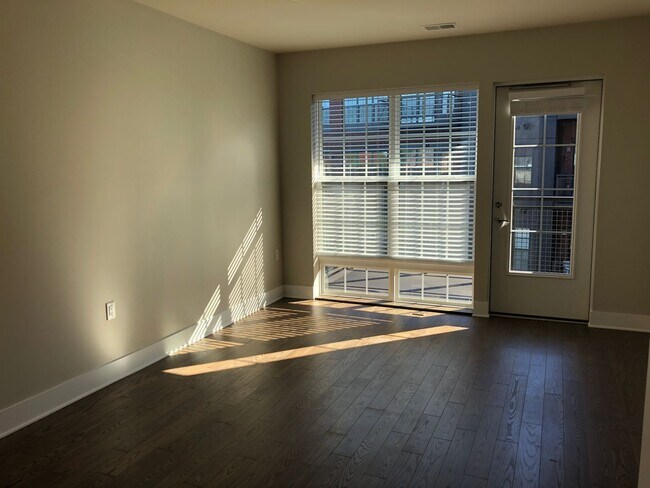 Building Photo - When Style and Location Matter!