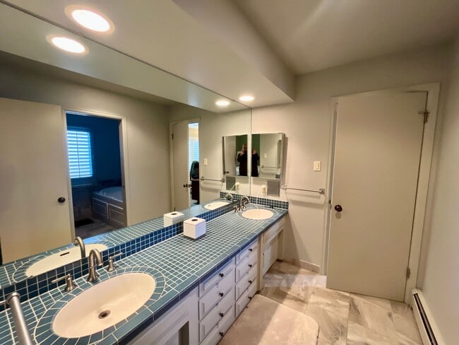 Building Photo - Gorgeous 4 bed 5 bath Luxury rental in Cherry Hills Village!