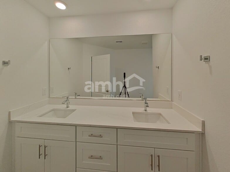 Building Photo - 5855 Fly Fisher St