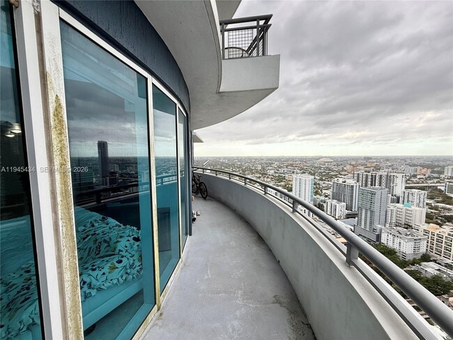 Building Photo - 60 SW 13th St