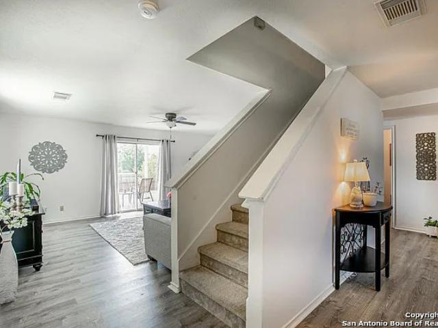 Building Photo - 7822 Encanto Vis Dr