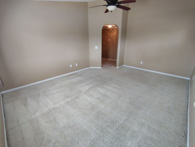 Building Photo - 13606 Brook Way