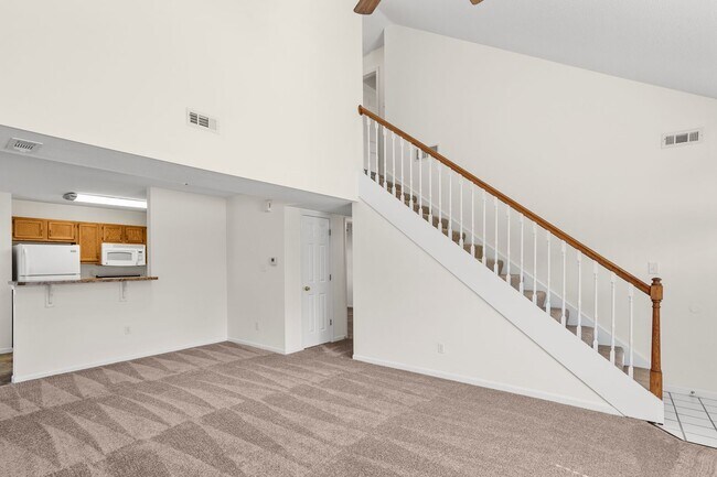 Building Photo - 5009-5011 Betty Jean Way