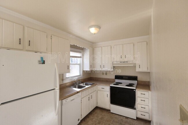 Building Photo - 11137 Granada Rd