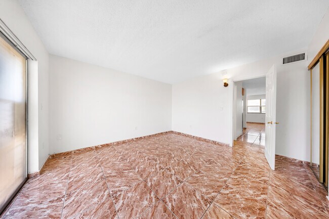 Building Photo - 301 NW 177th St