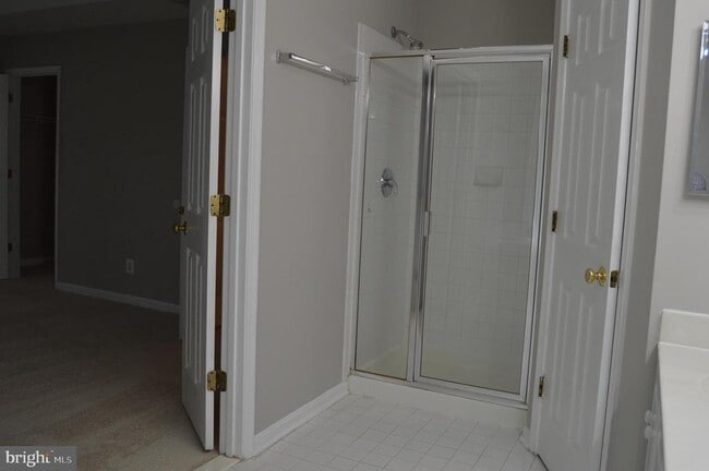 Building Photo - 4016 Timber Oak Trl
