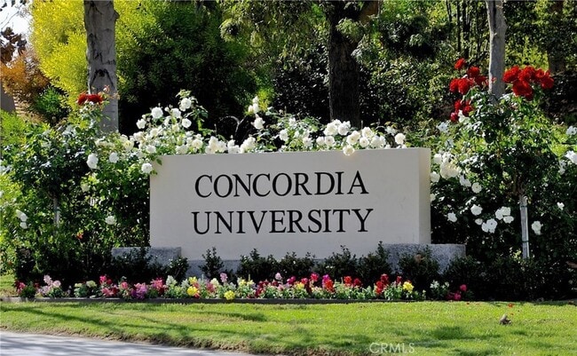 Building Photo - 70 Lupari