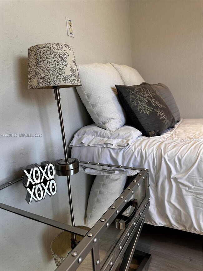 Building Photo - 1723 Shenandoah St