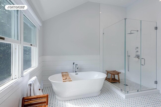 Building Photo - 2 Mountain Laurel Ln