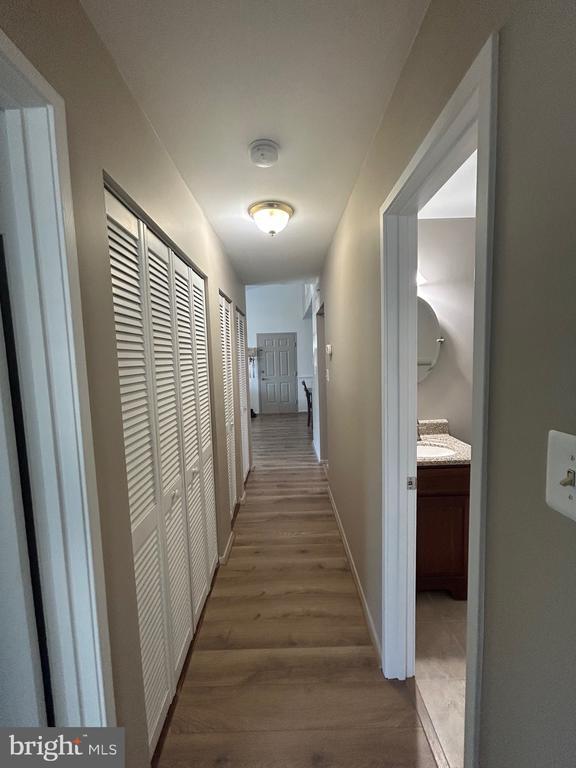 Building Photo - 7804 Harrowgate Cir