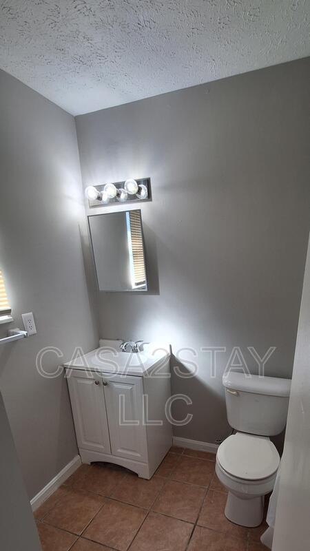 Building Photo - 676 Knox Blvd