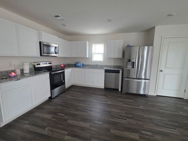 Building Photo - 3 Bedroom 2.5 bath home in Gaffney