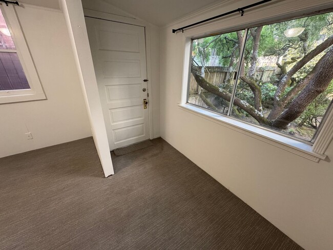 Building Photo - Beautiful Vintage Single-Family Home in San Francisco’s Mid-Richmond District