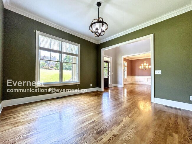 Building Photo - 1070 Windfaire Pl