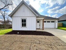 Building Photo - 122 E Grand St