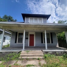Building Photo - Christian Park 3BR/2BA House w/Fenced Backyard!