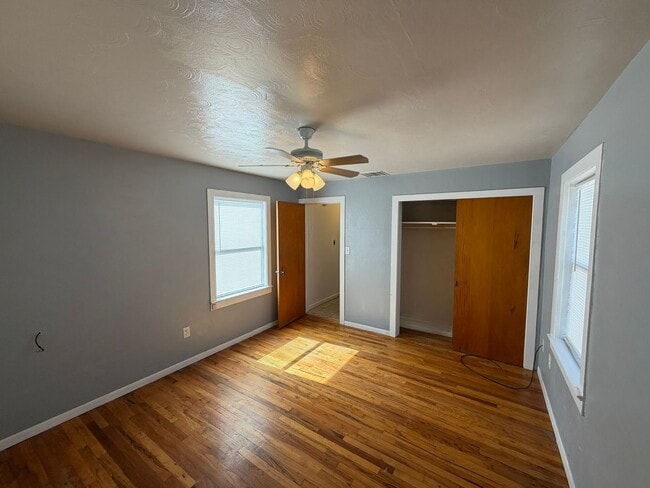 Building Photo - 3 Bed 1 Bath Home