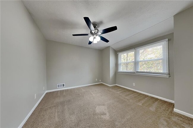 Building Photo - 2779 Lanier Dr