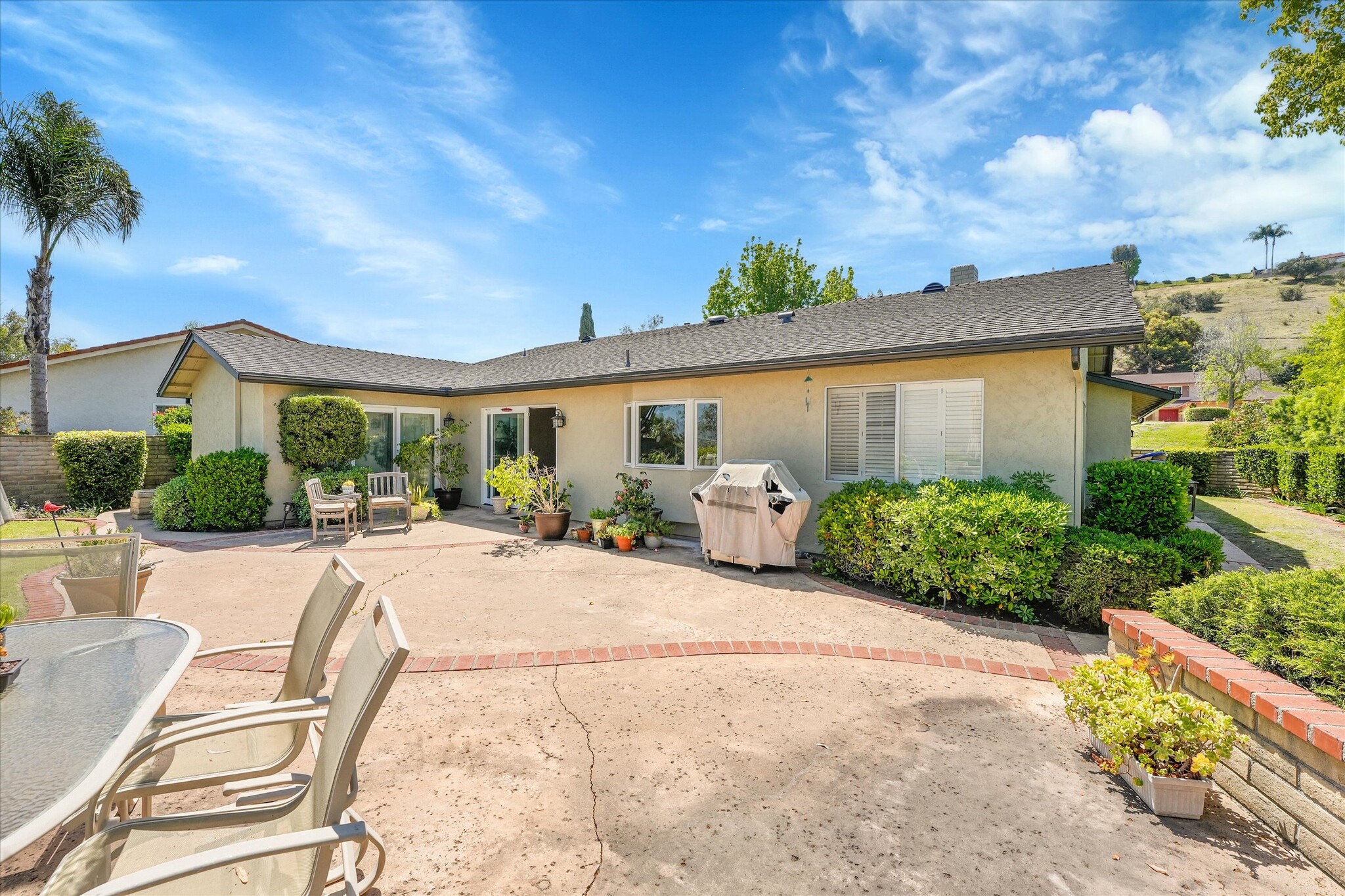 Building Photo - 1939 Ventana Way