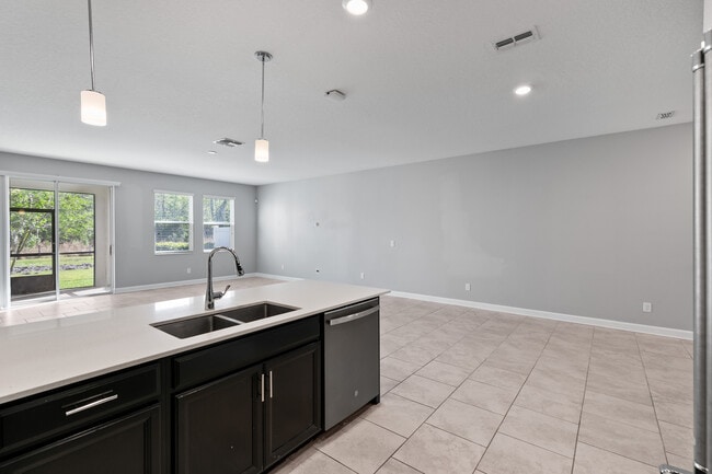 Building Photo - 12343 Turtle Grass Dr