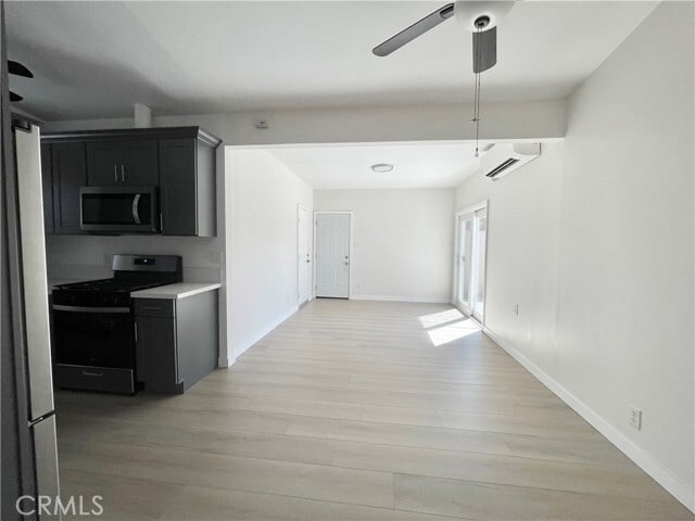 Building Photo - 1804 E Holly Oak Dr