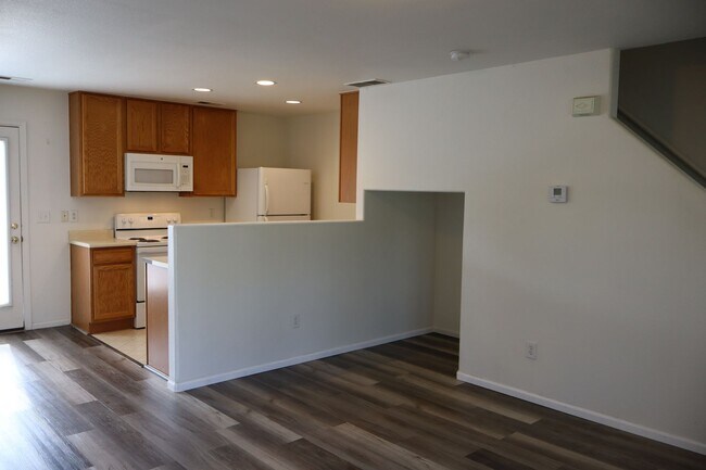 Building Photo - Chic Two-Story Home with Outdoor Area + $2...
