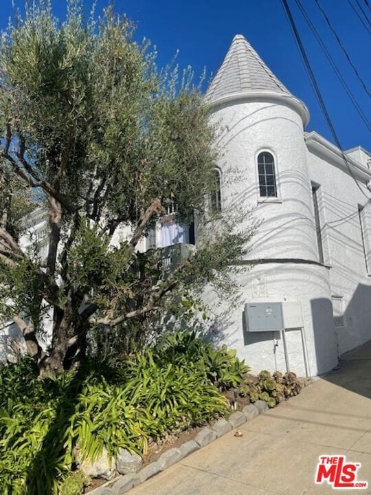 Building Photo - 642 1/2 Maltman Ave