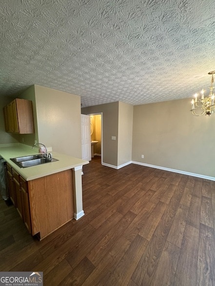 Building Photo - 5869 Strathmoor Manor Cir