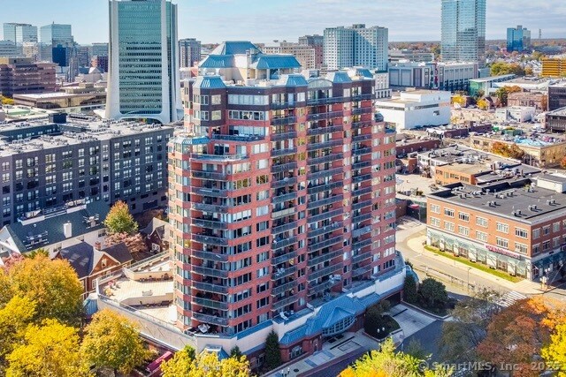 Primary Photo - 25 Forest St