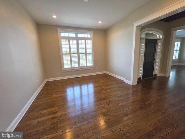 Building Photo - 94 Wolf Creek Cir