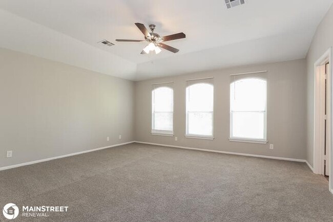 Building Photo - 4451 SOUTHEAST DR, SAN ANTONIO, TX 78222