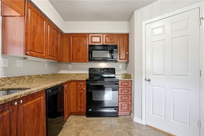 Building Photo - 117 Brittany Ct