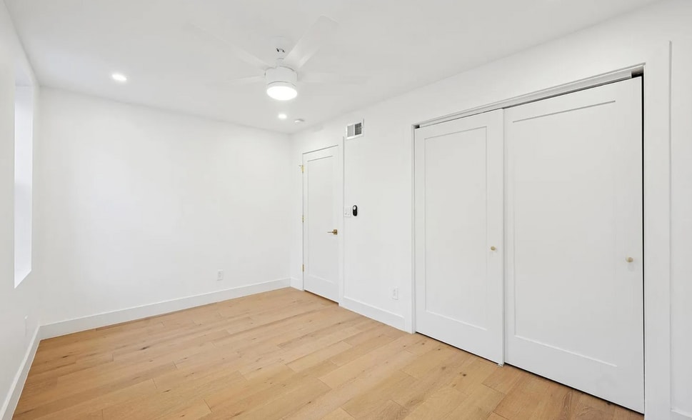 Building Photo - 2600 Webster St