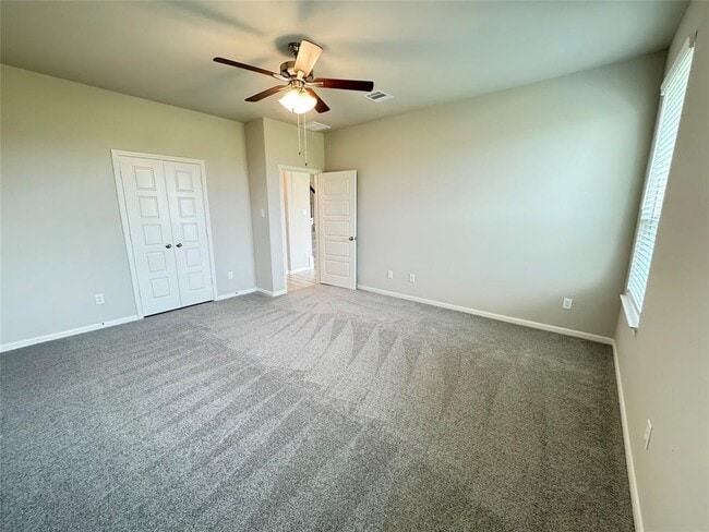 Building Photo - 27231 Blue Pool Dr