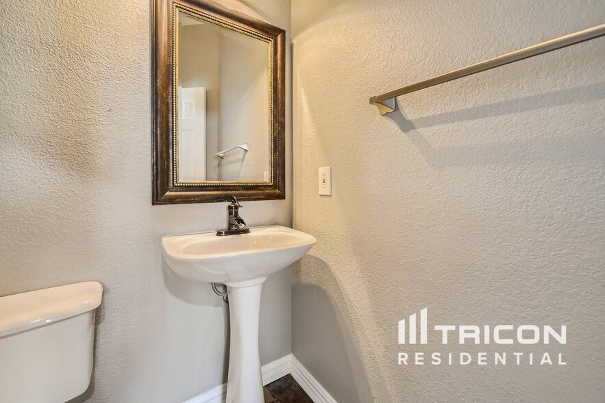 Building Photo - 5451 Pecan Creek Cir