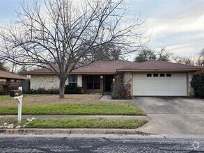 Building Photo - 10909 Hillside Oak Ln