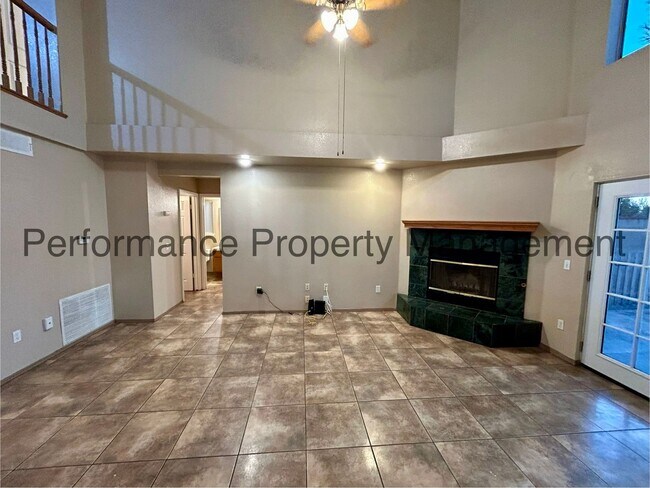 Building Photo - Stunning 4 Bed/3 Bath Home in SW Bakersfield w/ RBP & $0 Deposit Option
