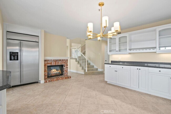Building Photo - 2151 Camino Laurel