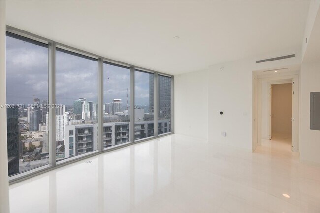 Building Photo - 300 Biscayne Blvd Way