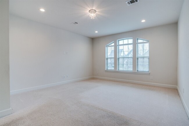 Building Photo - 6208 Exeter Ave