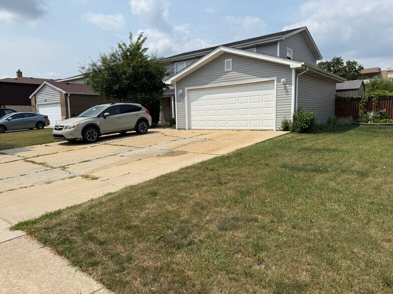 Building Photo - 1202 E Ardyce Ln