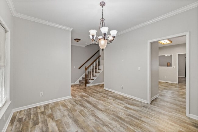 Building Photo - 377 Church St