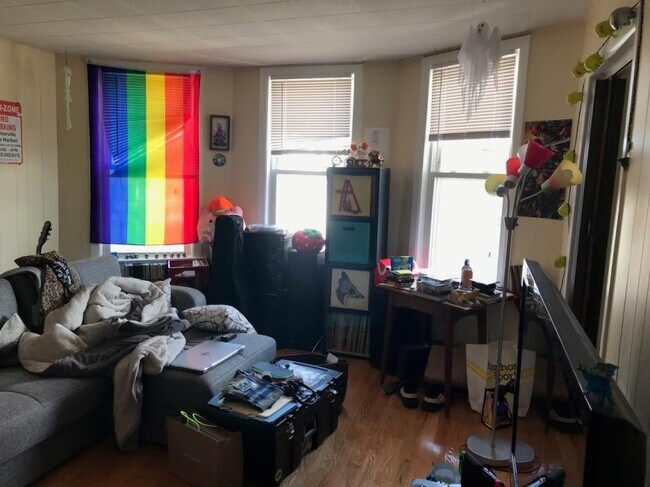 Building Photo - 4.0 bedroom in Somerville Massachusetts 02140